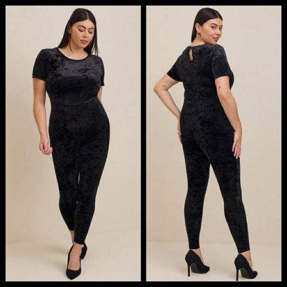 5X 28W Torrid Black Full Length Crushed Velvet Catsuit Short Sleeve 27" Inseam - Picture 1 of 6